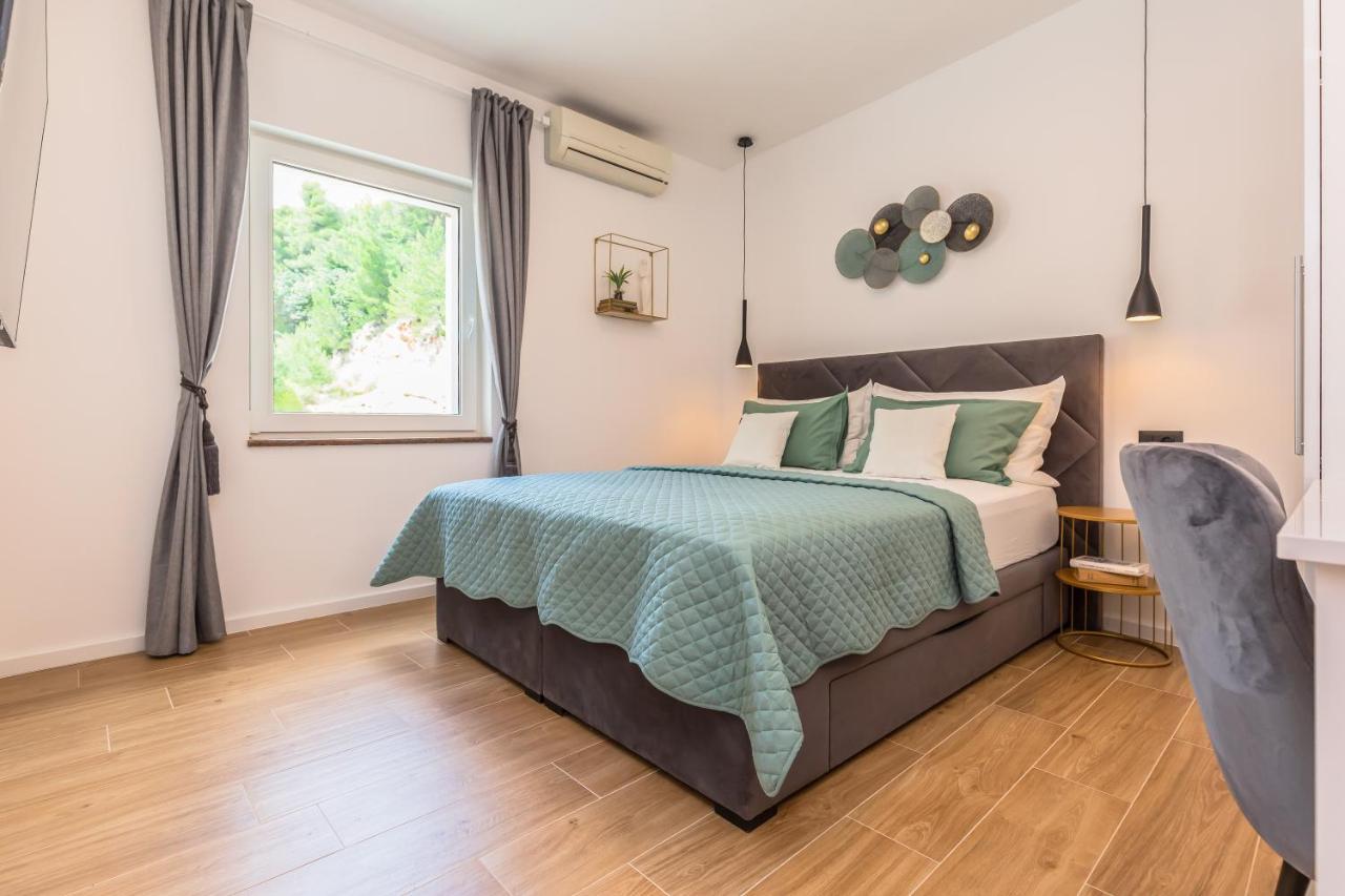 Apartmani Nikola Baška Voda Екстериор снимка