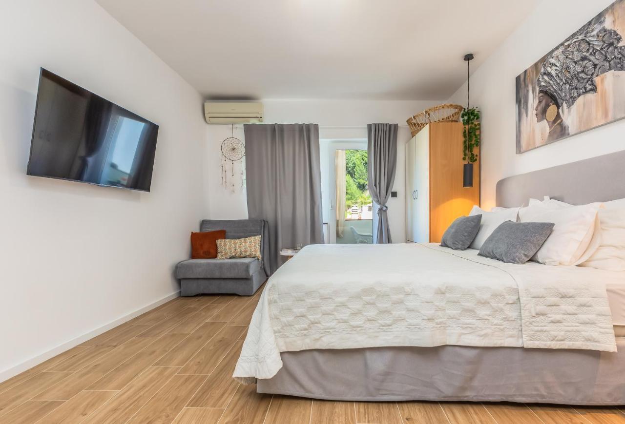 Apartmani Nikola Baška Voda Екстериор снимка