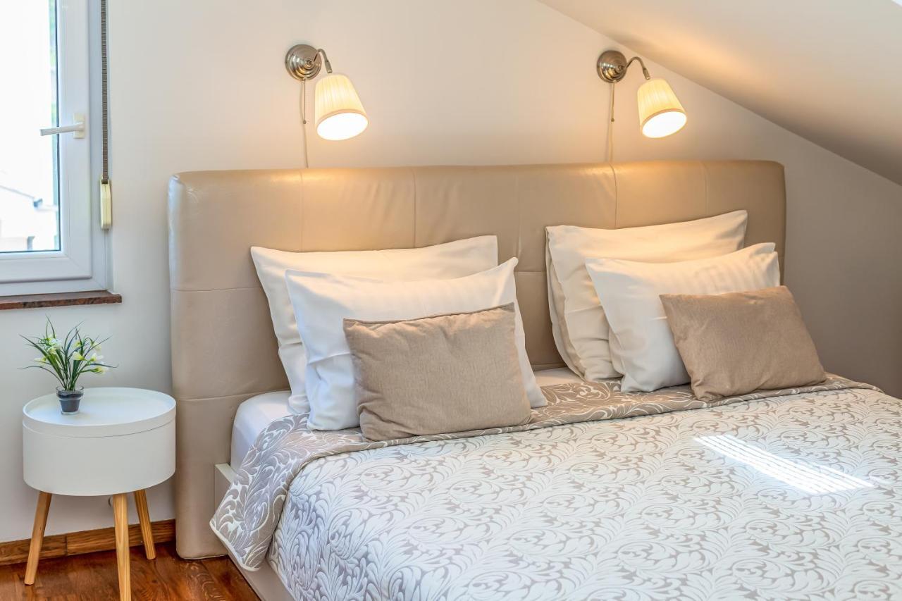 Apartmani Nikola Baška Voda Екстериор снимка