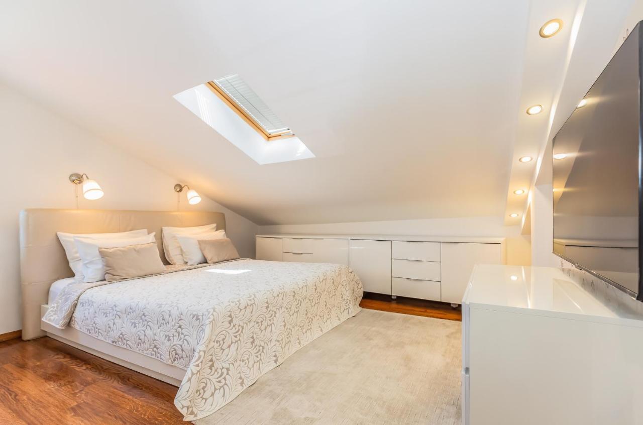 Apartmani Nikola Baška Voda Екстериор снимка