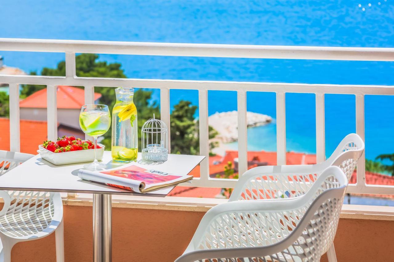 Apartmani Nikola Baška Voda Екстериор снимка