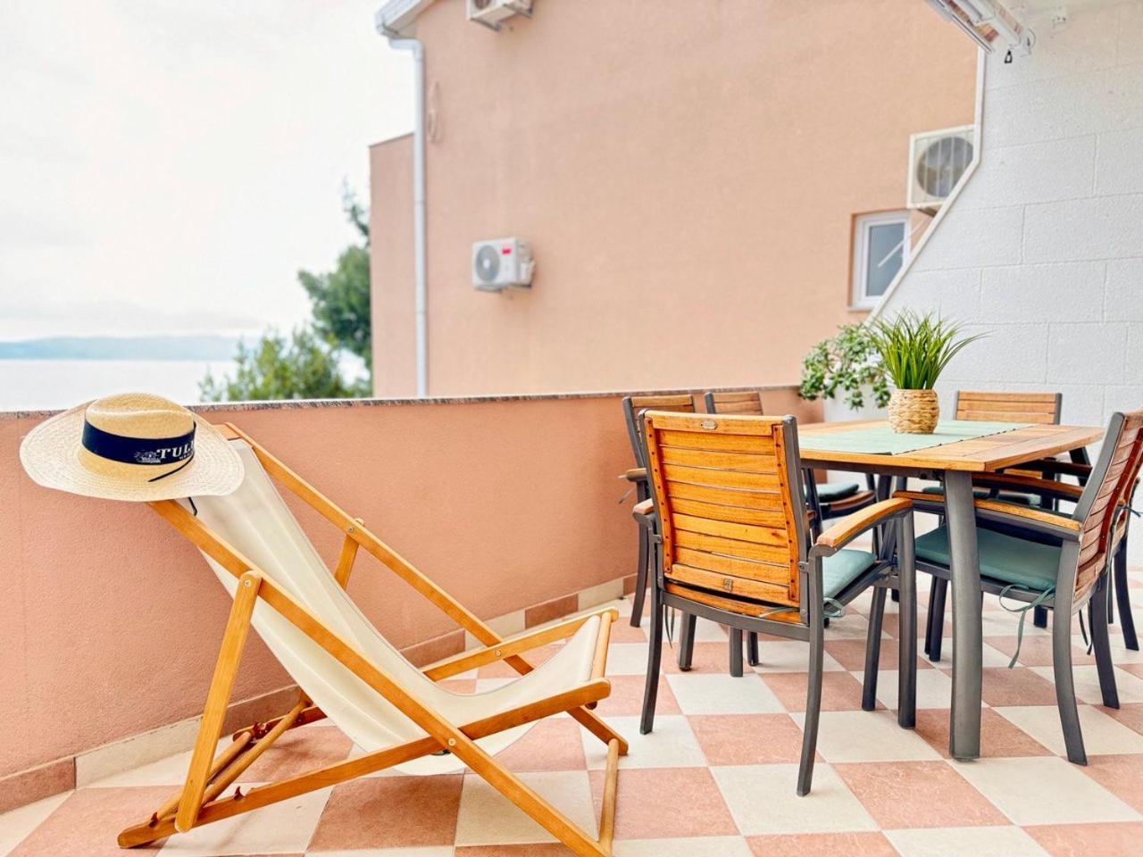 Apartmani Nikola Baška Voda Екстериор снимка